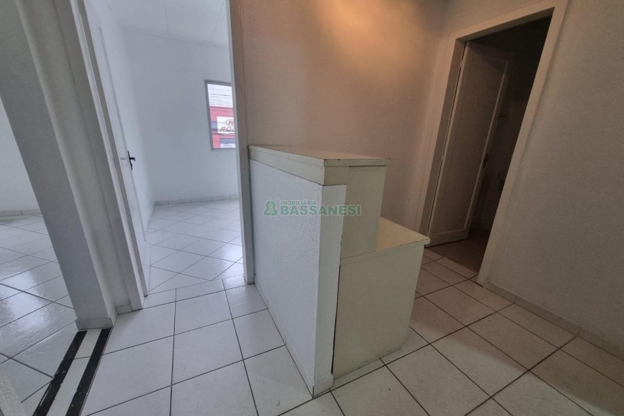 Sala, no bairro Centro em Caxias do Sul para Alugar