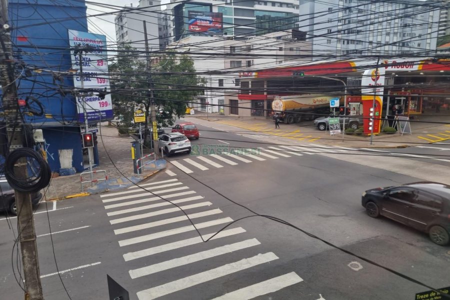 Sala, no bairro Centro em Caxias do Sul para Alugar