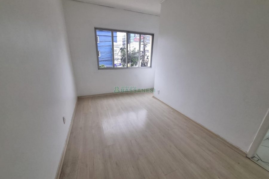 Sala, no bairro Centro em Caxias do Sul para Alugar