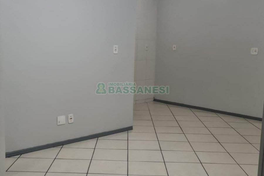 Apartamento com 30m², 1 dormitório, no bairro Centro em Caxias do Sul para Alugar