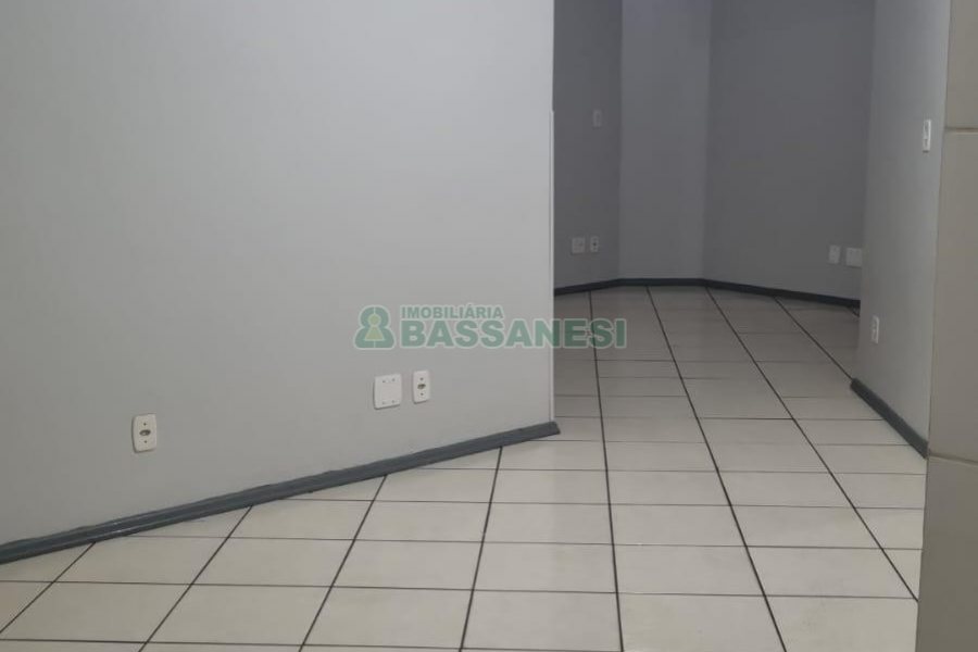 Apartamento com 30m², 1 dormitório, no bairro Centro em Caxias do Sul para Alugar