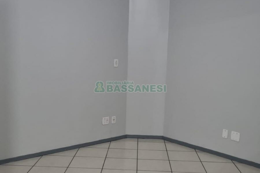 Apartamento com 30m², 1 dormitório, no bairro Centro em Caxias do Sul para Alugar