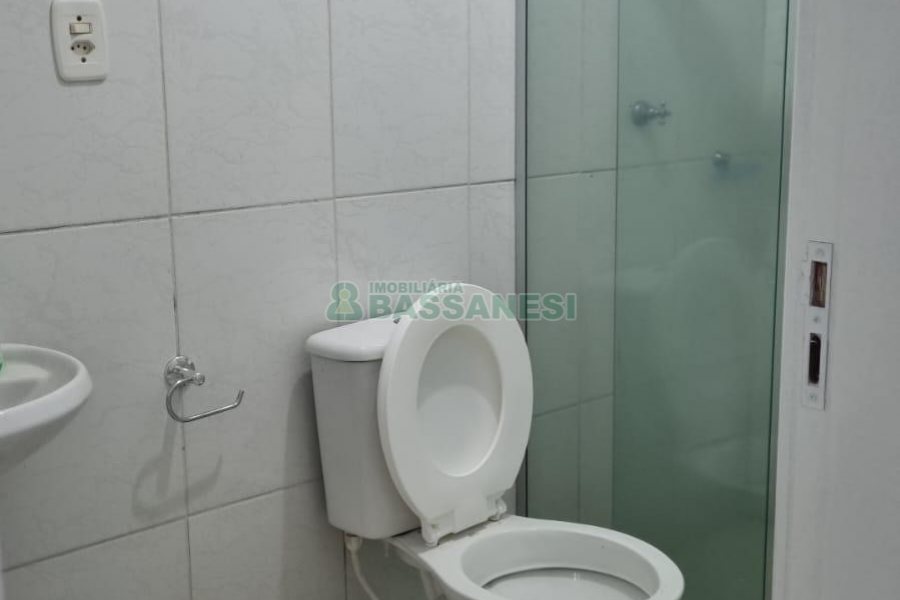 Apartamento com 30m², 1 dormitório, no bairro Centro em Caxias do Sul para Alugar