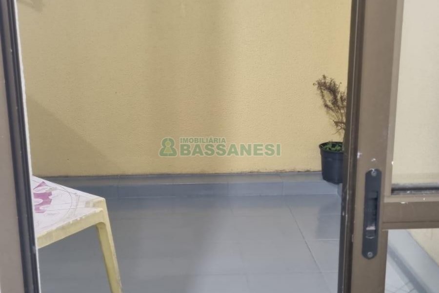 Apartamento com 30m², 1 dormitório, no bairro Centro em Caxias do Sul para Alugar