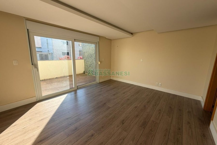 Apartamento com 159m², 3 dormitórios, 2 vagas, no bairro Centro em Caxias do Sul para Comprar