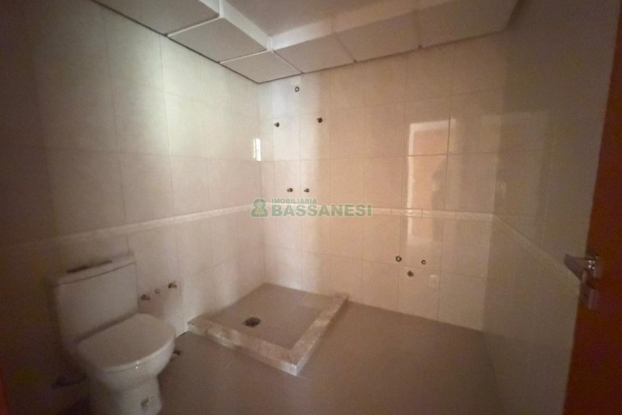 Apartamento com 159m², 3 dormitórios, 2 vagas, no bairro Centro em Caxias do Sul para Comprar