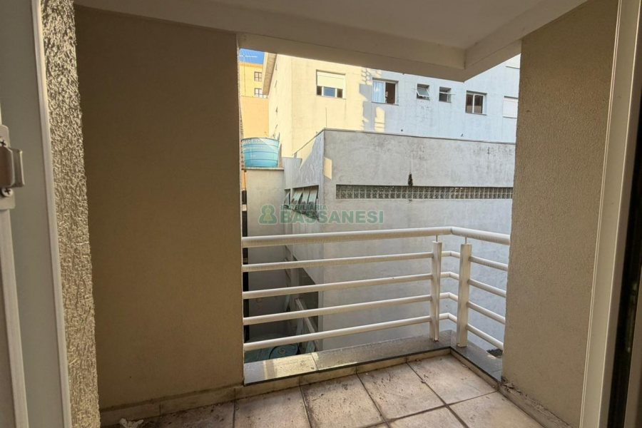 Apartamento com 159m², 3 dormitórios, 2 vagas, no bairro Centro em Caxias do Sul para Comprar