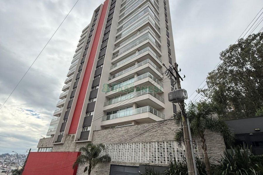 Apartamento com 137m², 3 dormitórios, 2 vagas, no bairro Madureira em Caxias do Sul para Comprar