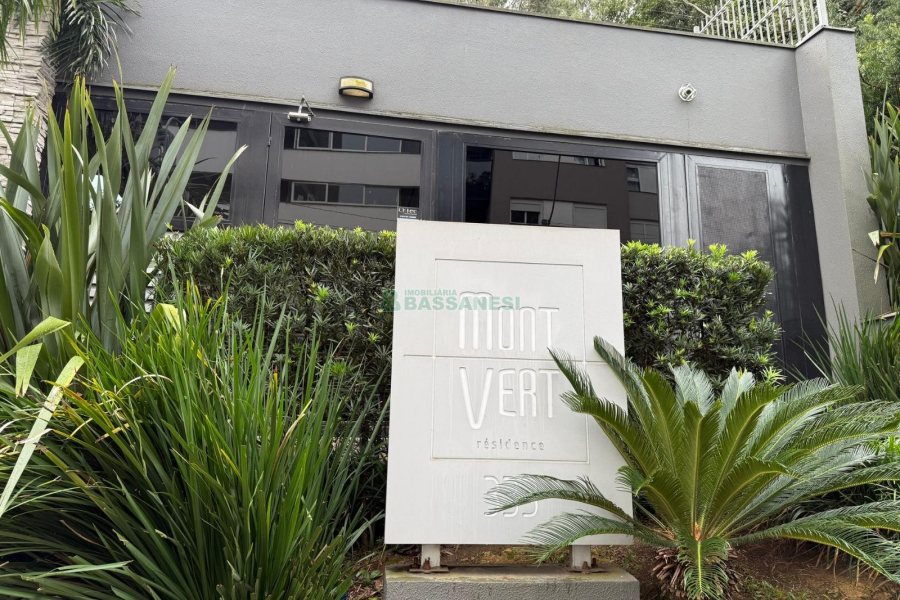 Apartamento com 137m², 3 dormitórios, 2 vagas, no bairro Madureira em Caxias do Sul para Comprar
