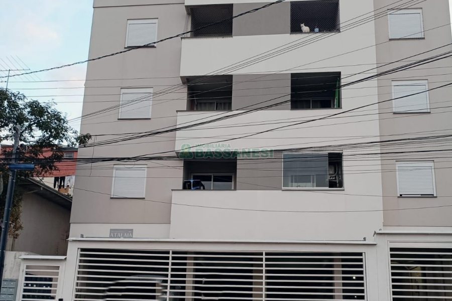 Apto Mobiliado com 56m², 2 dormitórios, 1 vaga, no bairro Presidente Vargas em Caxias do Sul para Alugar