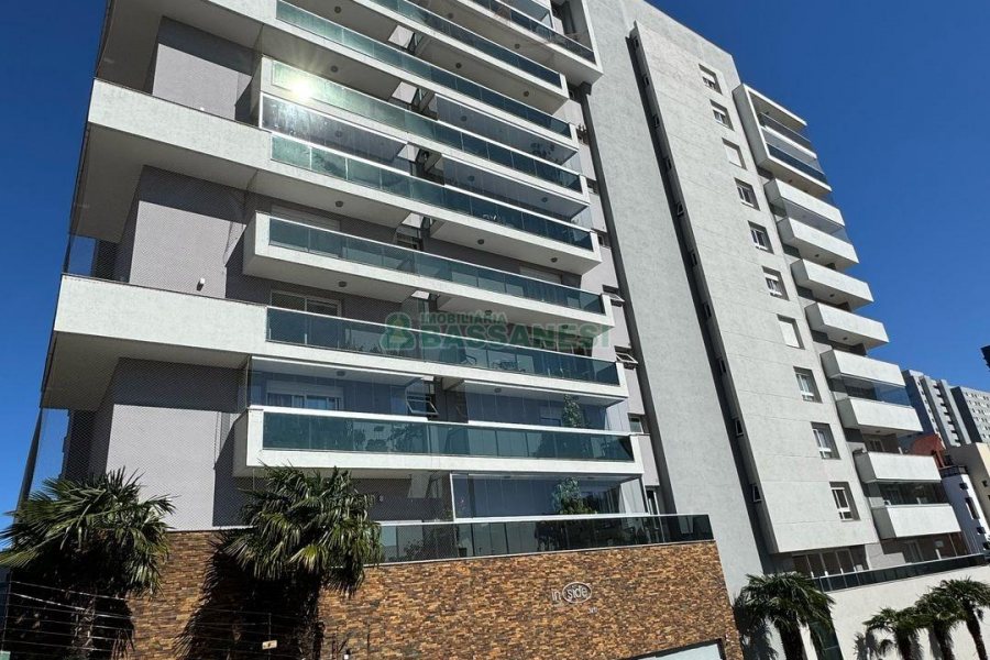 Apartamento com 161m², 3 dormitórios, 3 vagas, no bairro Exposição em Caxias do Sul para Comprar