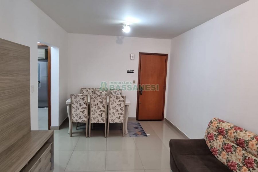 Apto Mobiliado com 71m², 2 dormitórios, 1 vaga, no bairro Lourdes em Caxias do Sul para Alugar ou Comprar