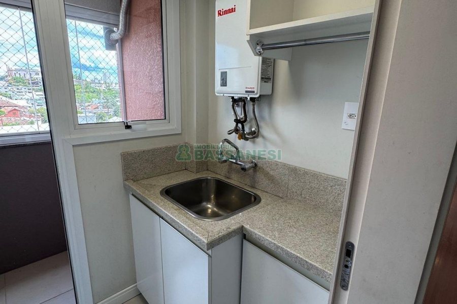 Apartamento com 125m², 3 dormitórios, 3 vagas, no bairro São Leopoldo em Caxias do Sul para Comprar