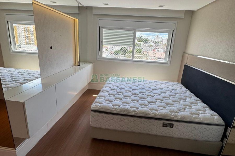 Apartamento com 125m², 3 dormitórios, 3 vagas, no bairro São Leopoldo em Caxias do Sul para Comprar