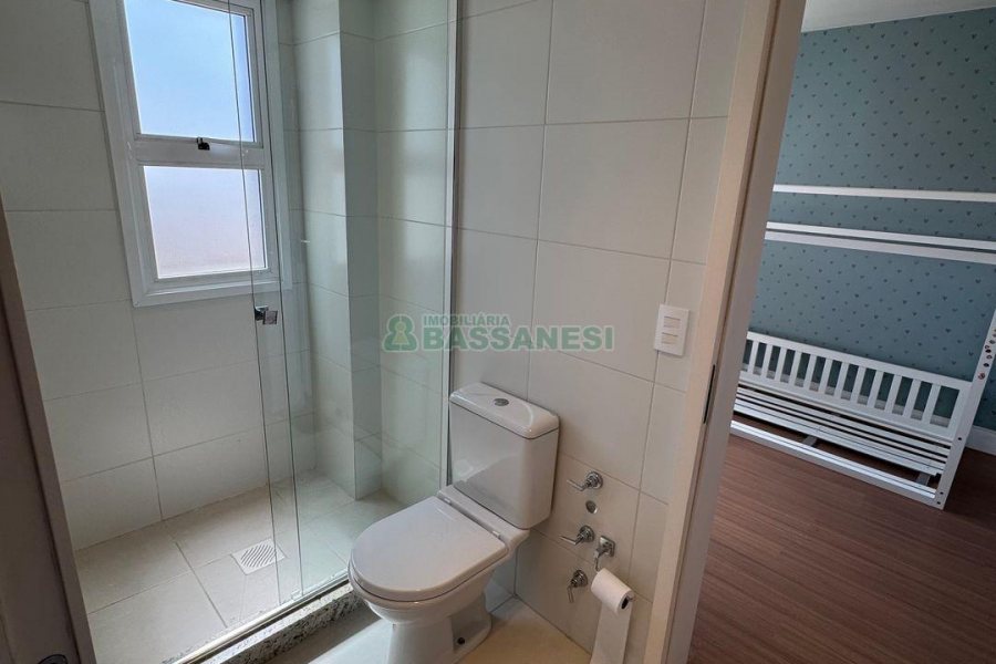 Apartamento com 125m², 3 dormitórios, 3 vagas, no bairro São Leopoldo em Caxias do Sul para Comprar