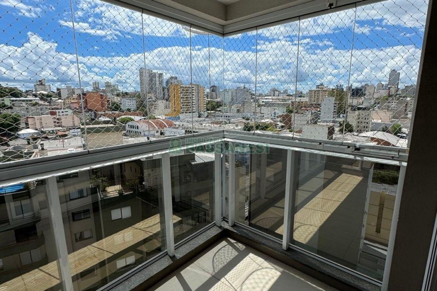 Apartamento com 125m², 3 dormitórios, 3 vagas, no bairro São Leopoldo em Caxias do Sul para Comprar