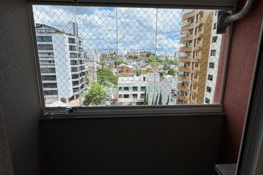 Apartamento com 125m², 3 dormitórios, 3 vagas, no bairro São Leopoldo em Caxias do Sul para Comprar