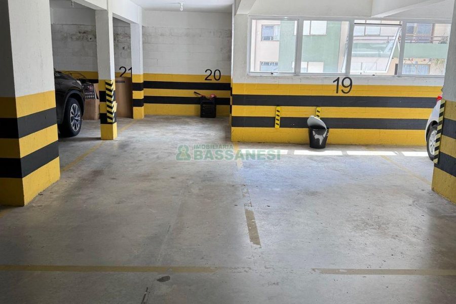 Apartamento com 125m², 3 dormitórios, 3 vagas, no bairro São Leopoldo em Caxias do Sul para Comprar