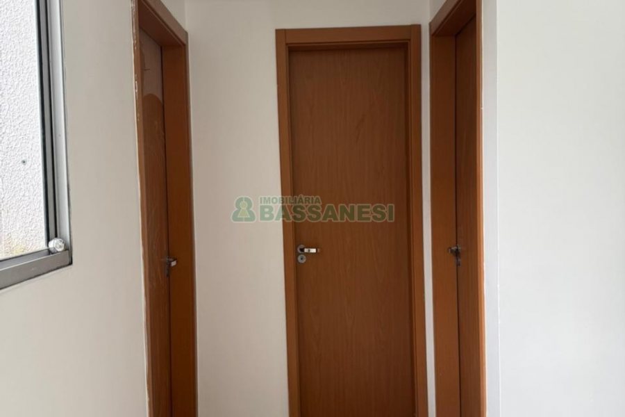 Apartamento com 45m², 2 dormitórios, 1 vaga, no bairro Bela Vista em Caxias do Sul para Alugar
