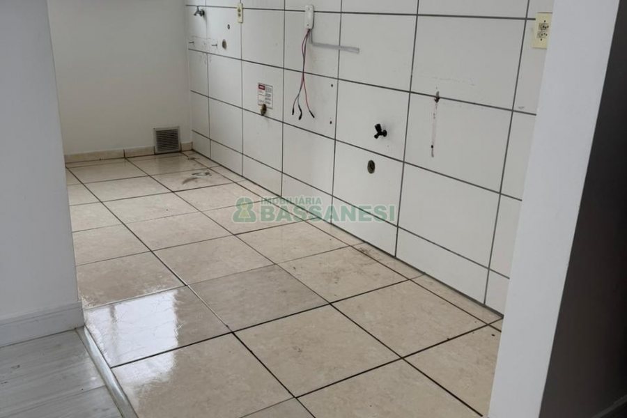 Apartamento com 45m², 2 dormitórios, 1 vaga, no bairro Bela Vista em Caxias do Sul para Alugar