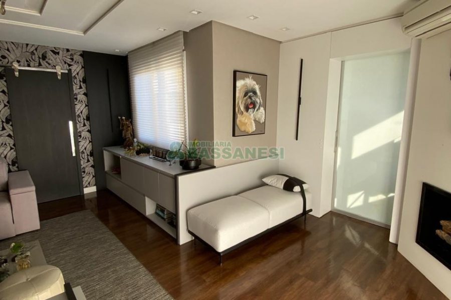 Apartamento com 107m², 2 dormitórios, 1 vaga, no bairro Madureira em Caxias do Sul para Comprar