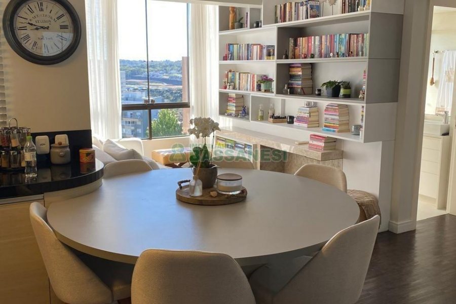 Apartamento com 107m², 2 dormitórios, 1 vaga, no bairro Madureira em Caxias do Sul para Comprar