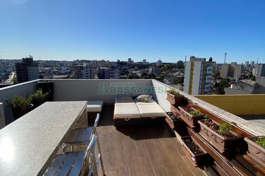 Apartamento com 107m², 2 dormitórios, 1 vaga, no bairro Madureira em Caxias do Sul para Comprar
