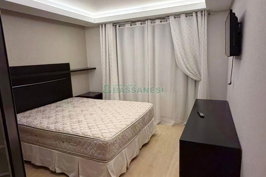 Apartamento com 122m², 3 dormitórios, 2 vagas, no bairro São Pelegrino em Caxias do Sul para Comprar