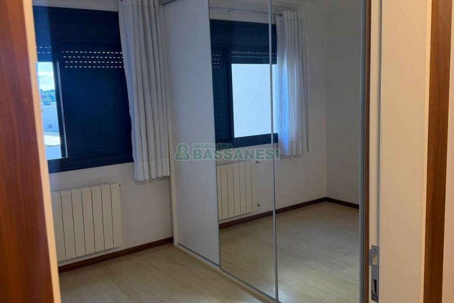 Apartamento com 122m², 3 dormitórios, 2 vagas, no bairro São Pelegrino em Caxias do Sul para Comprar