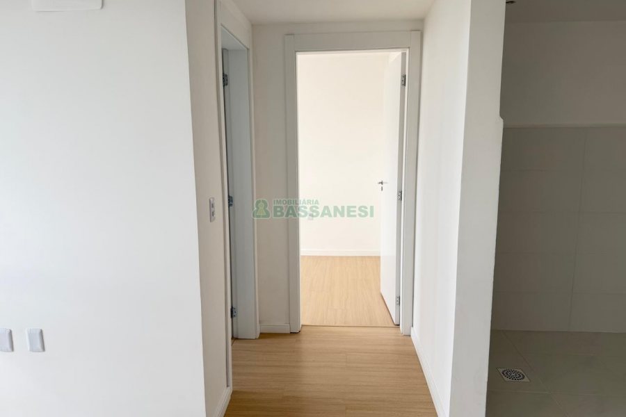 Apartamento com 51m², 2 dormitórios, 1 vaga, no bairro Nossa Senhora de Fátima em Caxias do Sul para Comprar