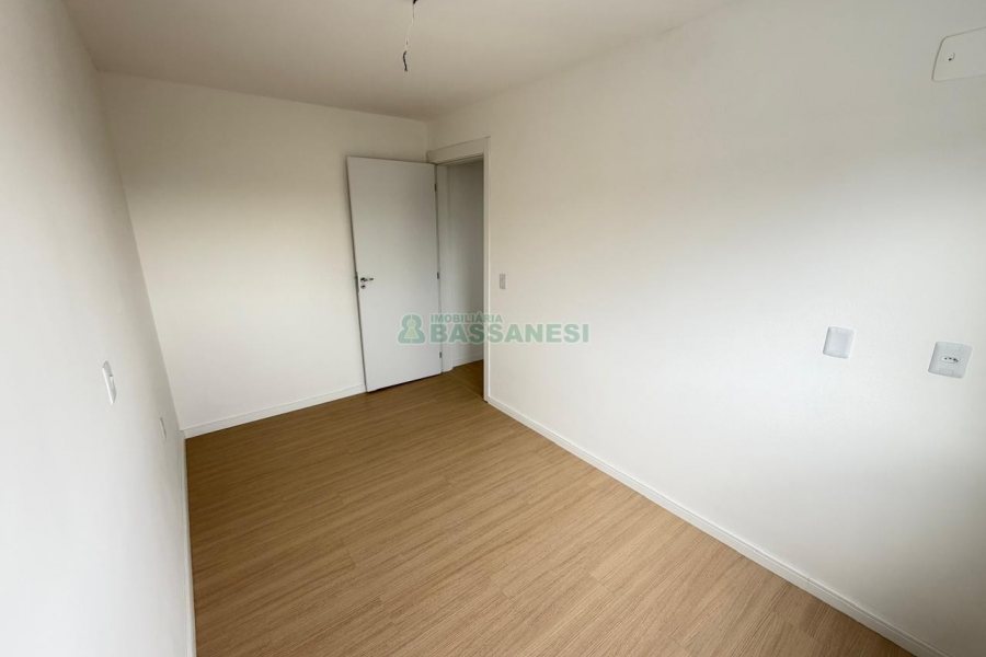 Apartamento com 51m², 2 dormitórios, 1 vaga, no bairro Nossa Senhora de Fátima em Caxias do Sul para Comprar