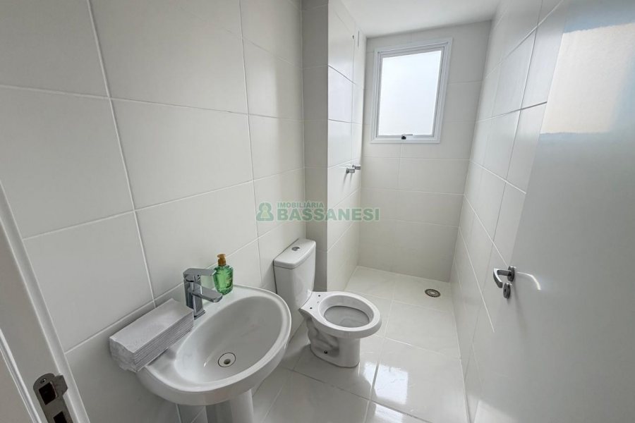 Apartamento com 51m², 2 dormitórios, 1 vaga, no bairro Nossa Senhora de Fátima em Caxias do Sul para Comprar
