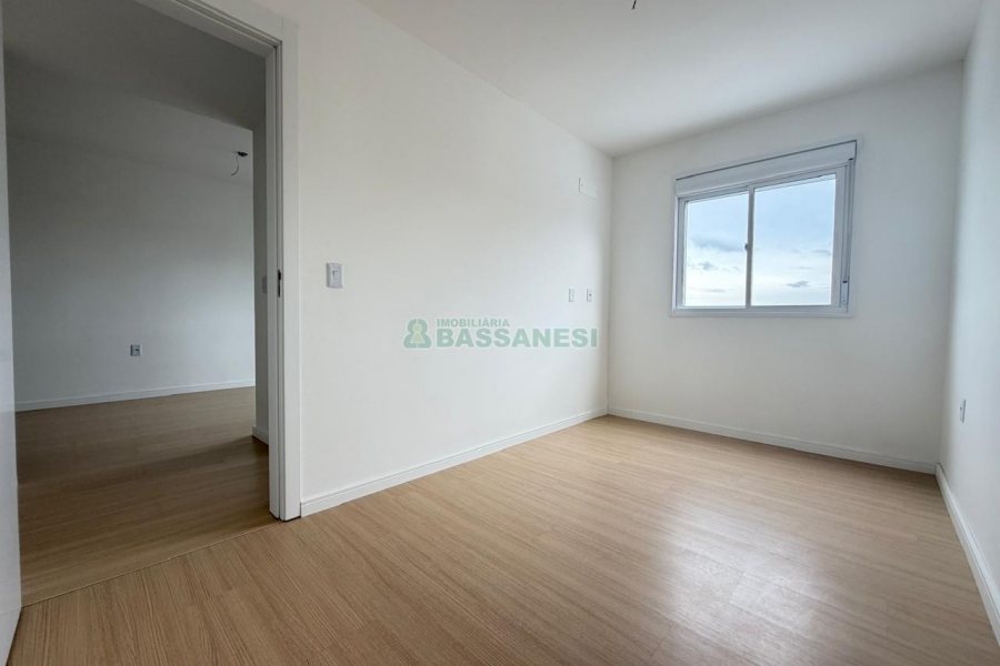 Apartamento com 51m², 2 dormitórios, 1 vaga, no bairro Nossa Senhora de Fátima em Caxias do Sul para Comprar