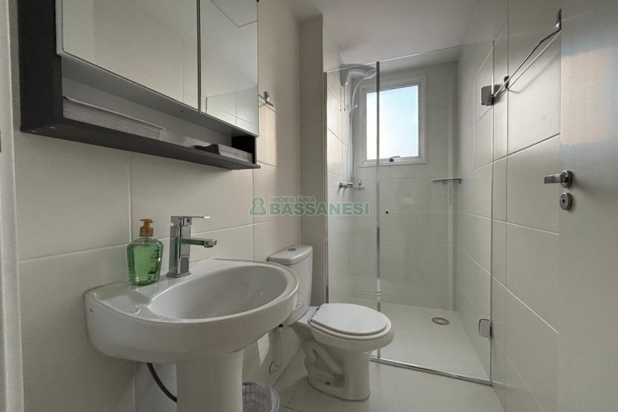 Apartamento com 51m², 1 dormitório, 1 vaga, no bairro Nossa Senhora de Fátima em Caxias do Sul para Alugar ou Comprar