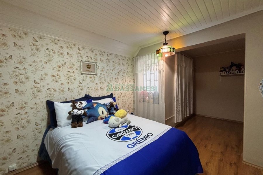 Casa com 430m², 3 dormitórios, 3 vagas, no bairro Jardim América em Caxias do Sul para Alugar