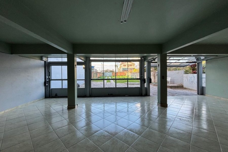 Casa com 430m², 3 dormitórios, 3 vagas, no bairro Jardim América em Caxias do Sul para Alugar