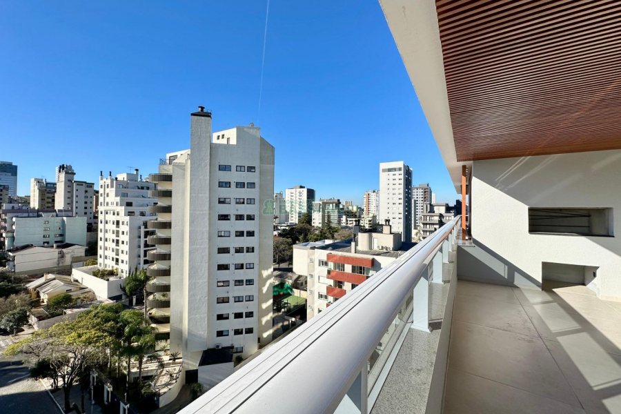 Apartamento com 171m², 3 dormitórios, 3 vagas, no bairro Exposição em Caxias do Sul para Comprar