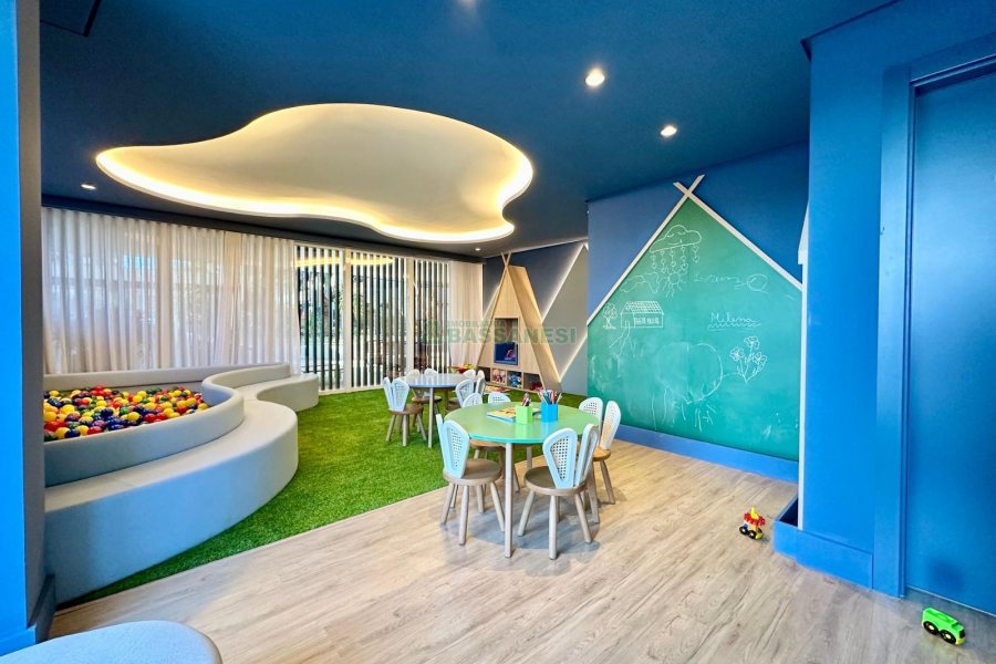 Apartamento com 171m², 3 dormitórios, 3 vagas, no bairro Exposição em Caxias do Sul para Comprar