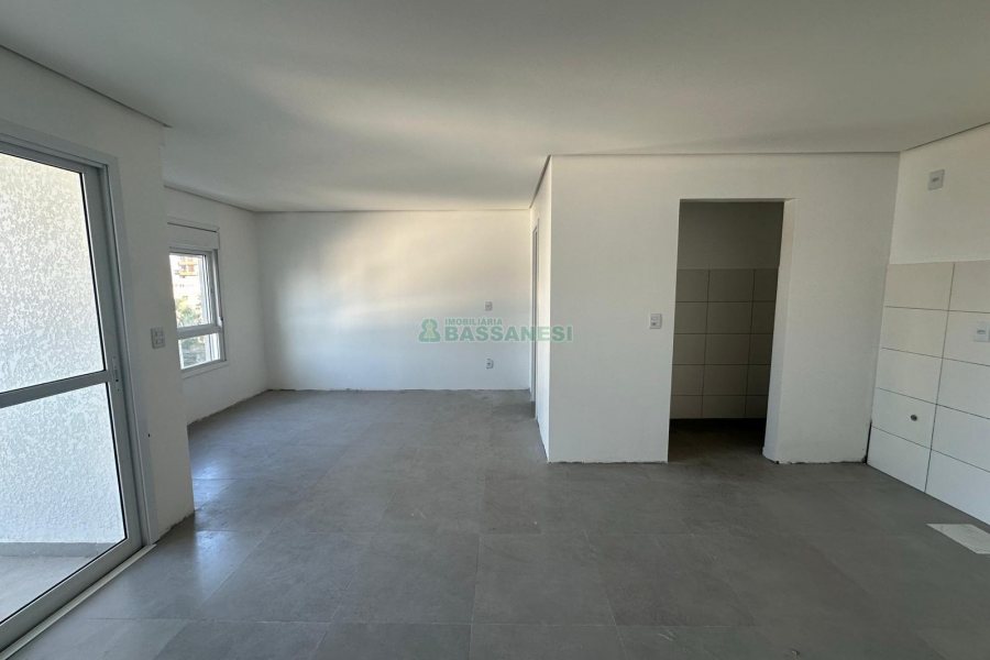 Apartamento com 40m², 1 dormitório, 1 vaga, no bairro Lourdes em Caxias do Sul para Comprar