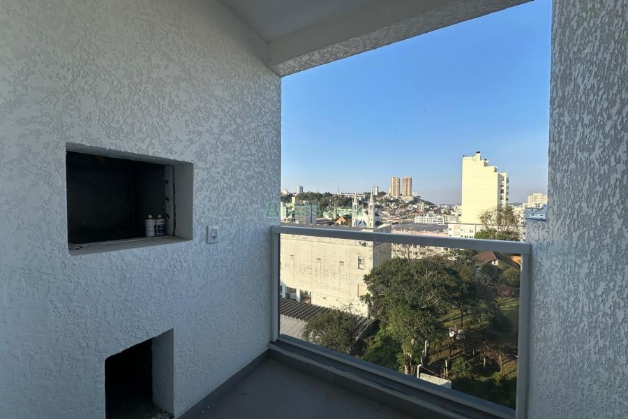 Apartamento com 40m², 1 dormitório, 1 vaga, no bairro Lourdes em Caxias do Sul para Comprar