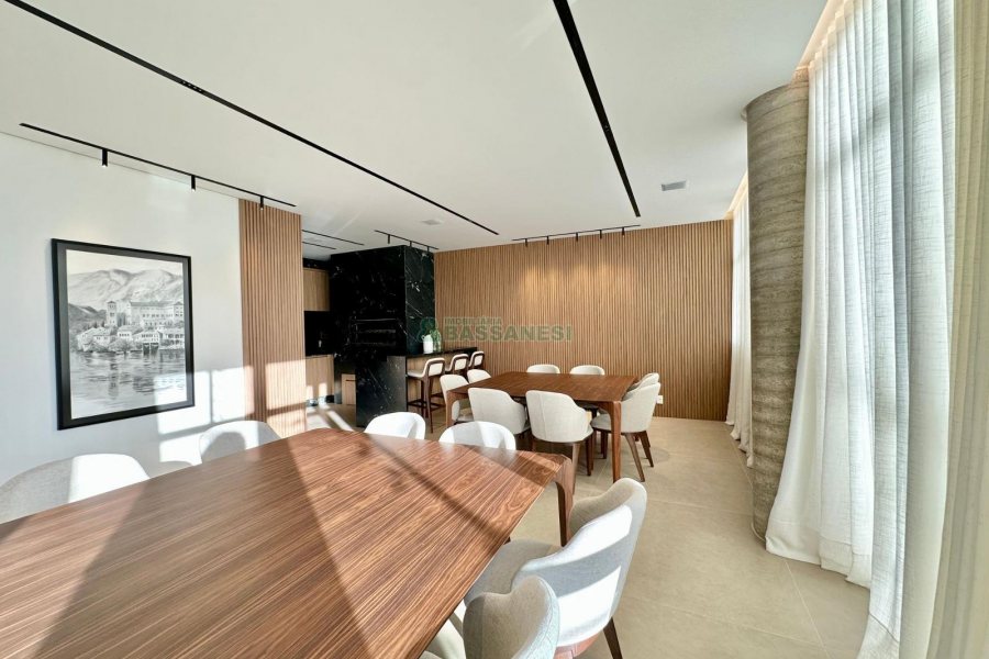 Apartamento com 155m², 3 dormitórios, 3 vagas, no bairro Panazzolo em Caxias do Sul para Comprar