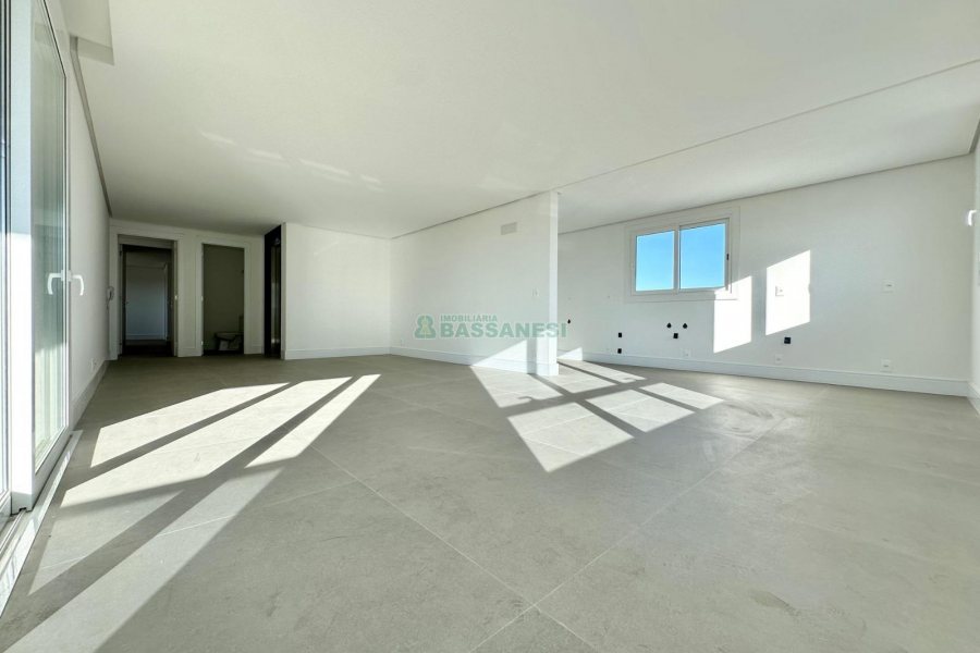 Apartamento com 155m², 3 dormitórios, 3 vagas, no bairro Panazzolo em Caxias do Sul para Comprar