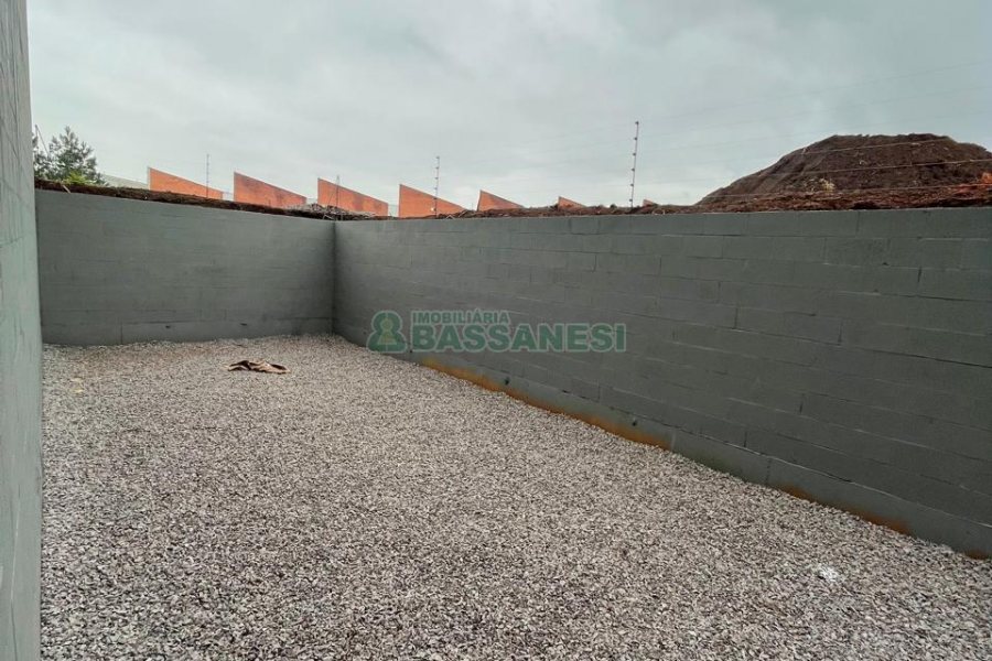 Pavilhão com 720m², no bairro Sanvitto em Caxias do Sul para Alugar