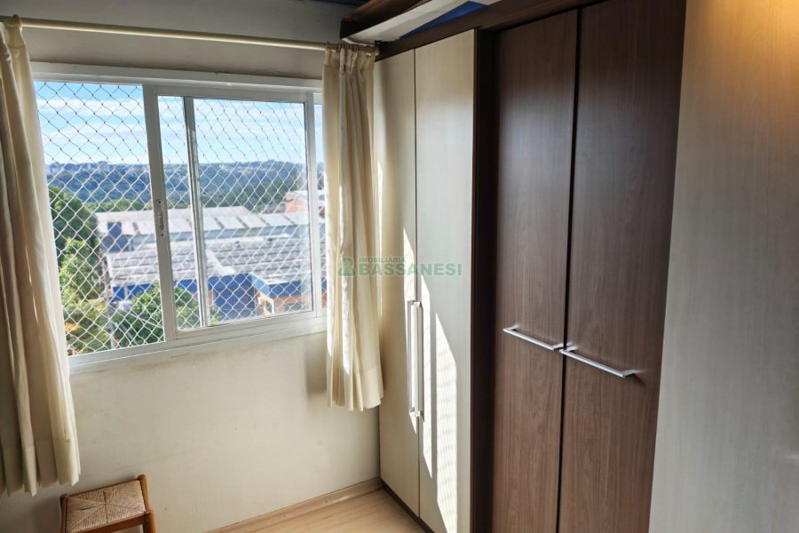 Apartamento com 56m², 2 dormitórios, 1 vaga, no bairro Salgado Filho em Caxias do Sul para Comprar