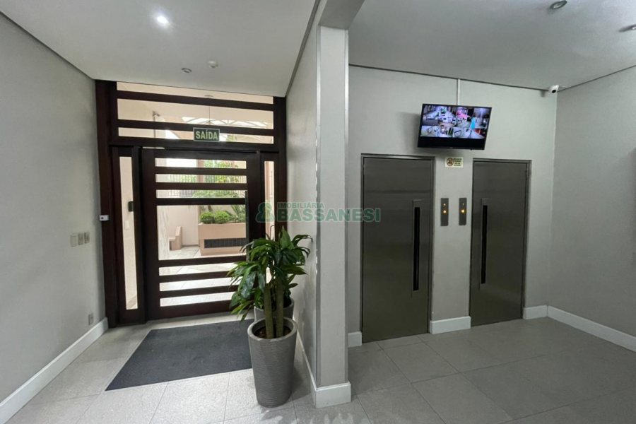 Apartamento com 60m², 2 dormitórios, 1 vaga, no bairro São Pelegrino em Caxias do Sul para Comprar