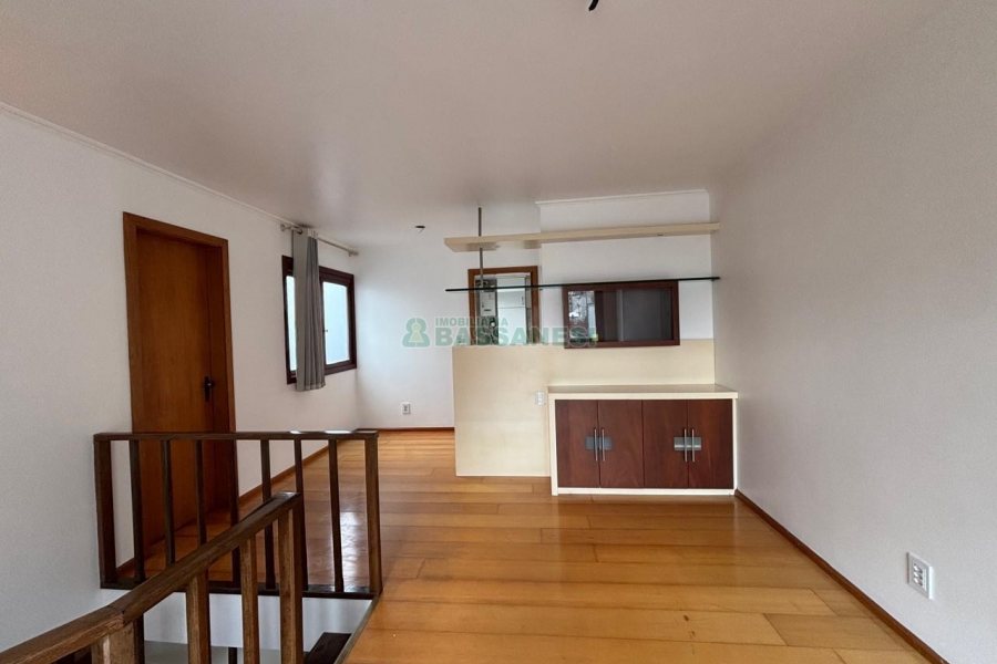 Apartamento com 145m², 3 dormitórios, 2 vagas, no bairro Panazzolo em Caxias do Sul para Alugar