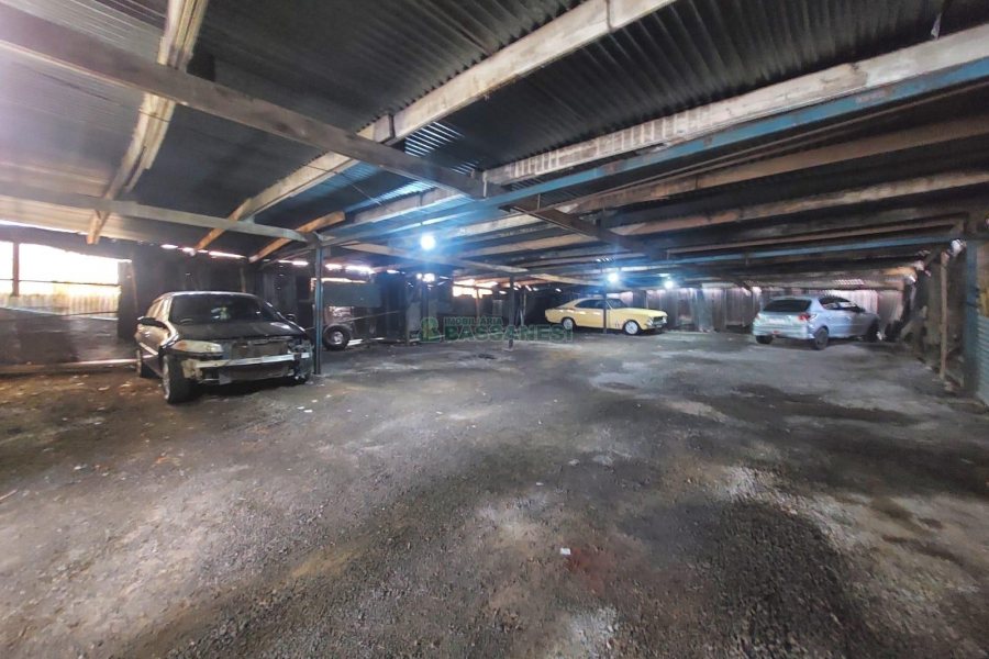 Pavilhão com 360m², no bairro Panazzolo em Caxias do Sul para Alugar
