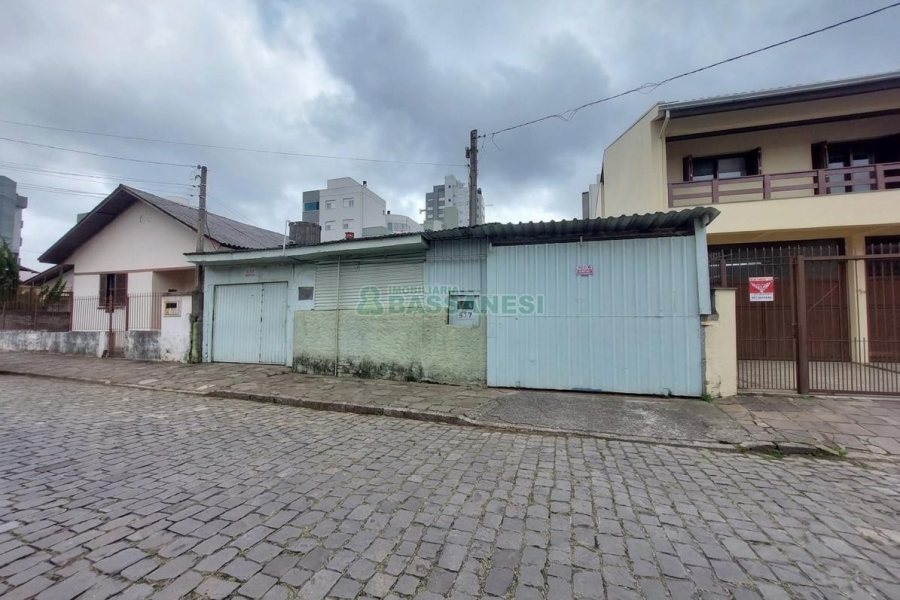 Pavilhão com 360m², no bairro Panazzolo em Caxias do Sul para Alugar