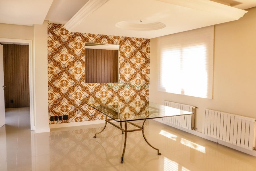 Apartamento com 295m², 3 dormitórios, 2 vagas, no bairro Panazzolo em Caxias do Sul para Comprar