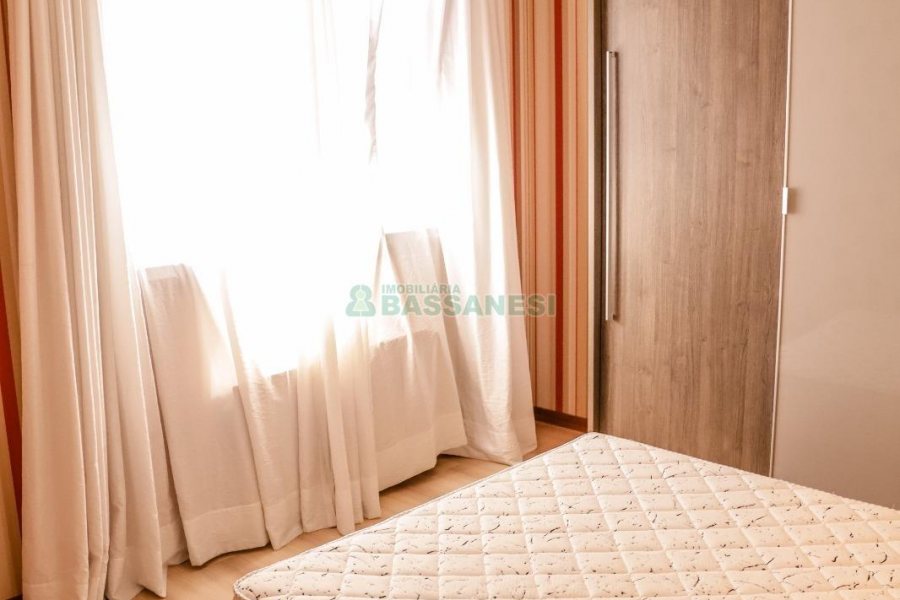 Apartamento com 295m², 3 dormitórios, 2 vagas, no bairro Panazzolo em Caxias do Sul para Comprar
